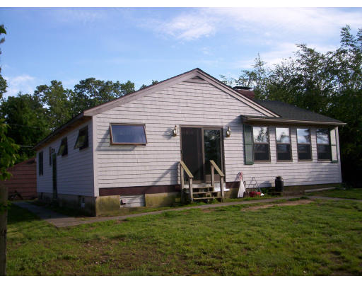 80 Union Point Road Webster, MA 01570 - Photo 2 of 5 Gallery Image 2
