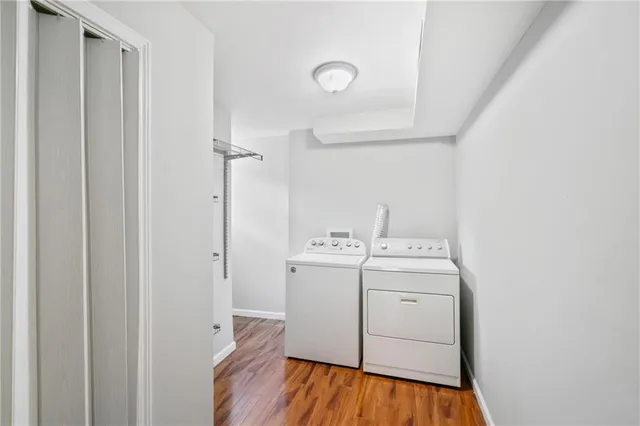 a view of utility room with washer and dryer