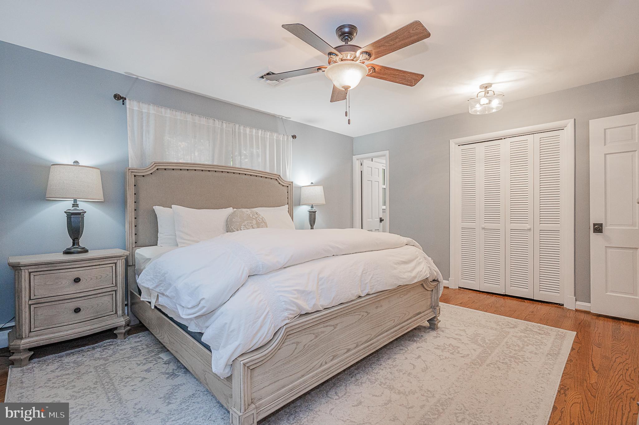 3675 Military Road Arlington, VA 22207 - Photo 17 of 40 Ceiling Fan and Large Closet in Owner's Bedroom