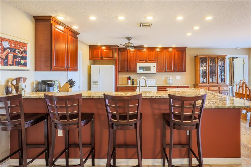 16915 Deer Island Road Tavares, FL 32778 - Photo 34 of 67 Gallery Image 34