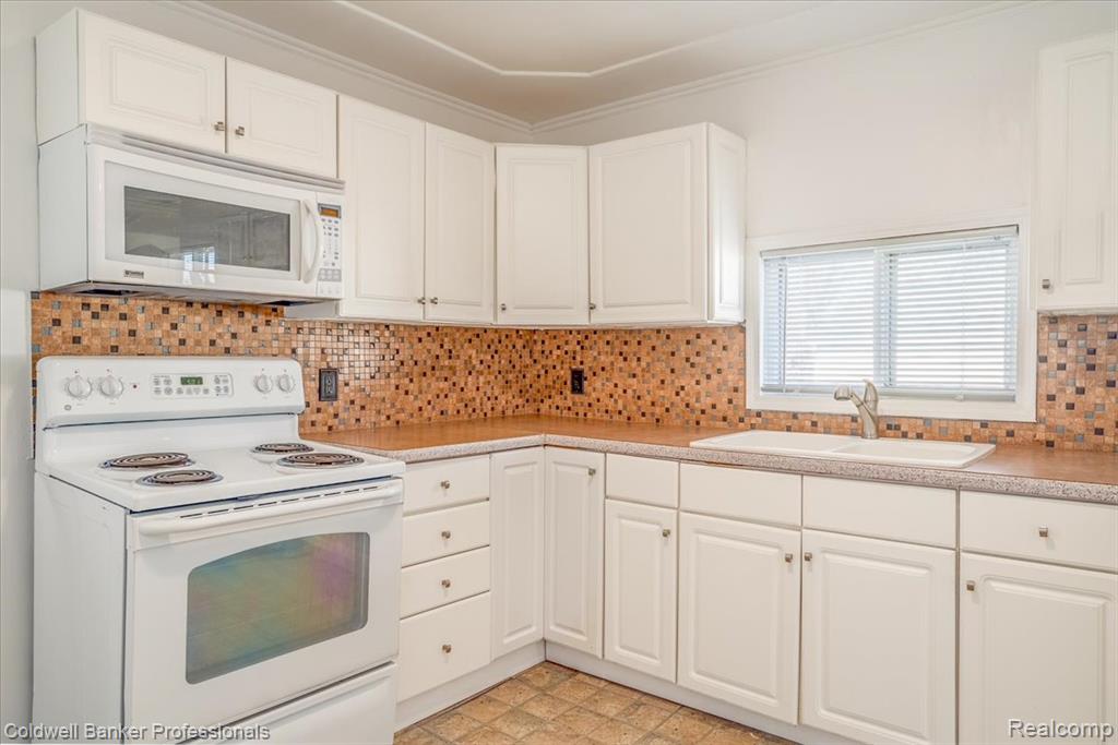 4510 South John Hix Road Wayne, MI 48184 - Photo 10 of 18 Gallery Image 10