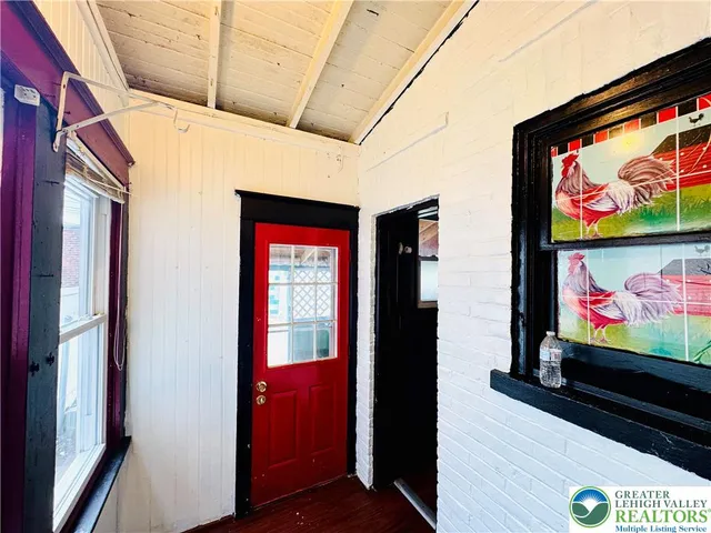 $1,945 | 637 North Penn Street, Allentown, PA 18102