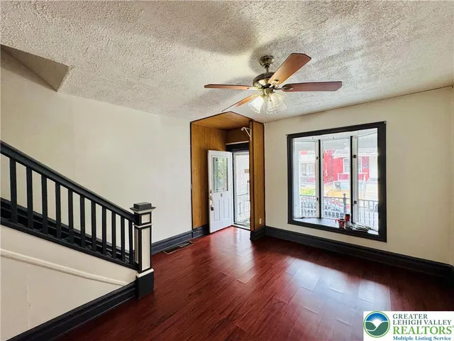 $1,945 | 637 North Penn Street, Allentown, PA 18102