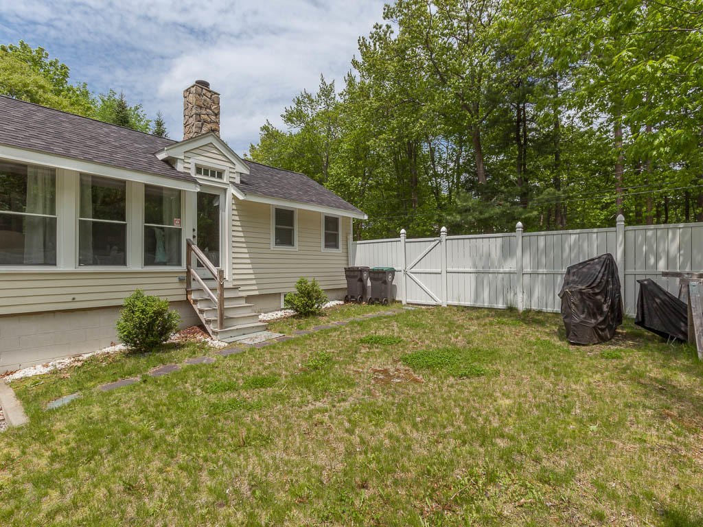 27 Port Road Kennebunk, ME 04043 - Photo 4 of 15 packmaynard_27portrdkennebunk_rs_mls-3