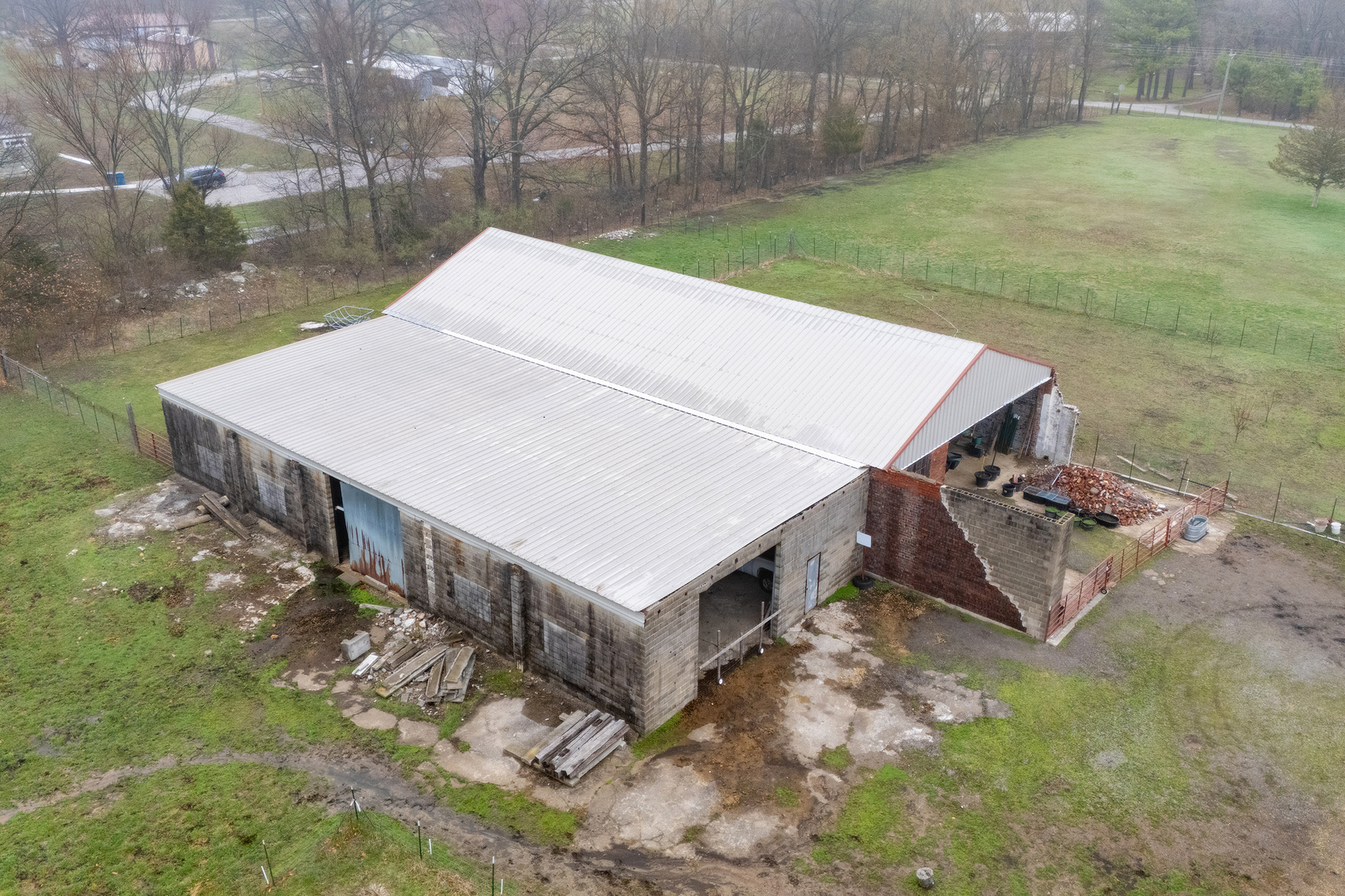 9301 Thomas Street Mulkeytown, IL 62865 - Photo 12 of 20 an aerial view of a house having yard