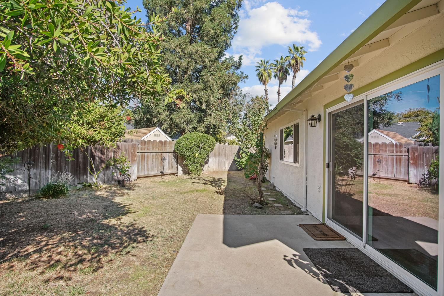 3161 Bridgeport Court Turlock, CA 95382 - Photo 28 of 31 a front view of a house with a yard