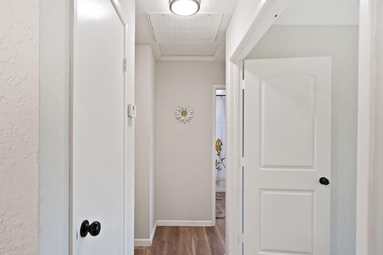 3161 Bridgeport Court Turlock, CA 95382 - Photo 8 of 31 a view of a bathroom