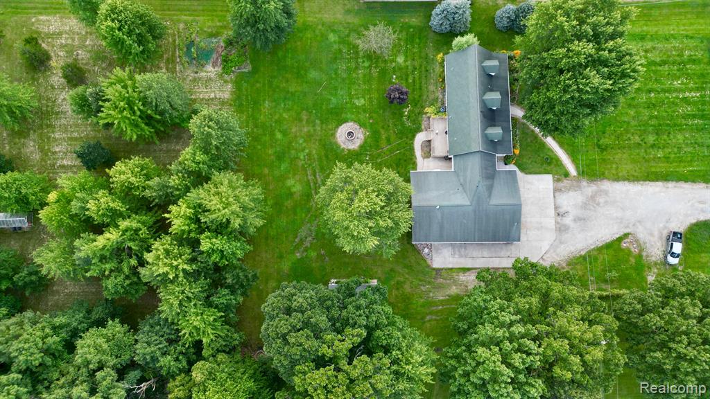 11230 Birch Run Road Birch Run, MI 48415 - Photo 4 of 33