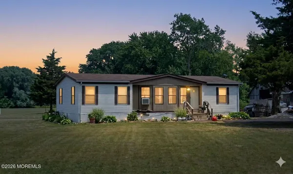 $249,000 | 500 Orbanus Lane, Williamstown, NJ 08094