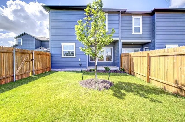 $235,900 | 1020 Vista View Drive, Unit 302, Georgetown, TX 78626