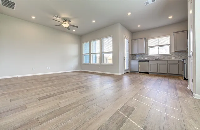 $235,900 | 1020 Vista View Drive, Unit 302, Georgetown, TX 78626