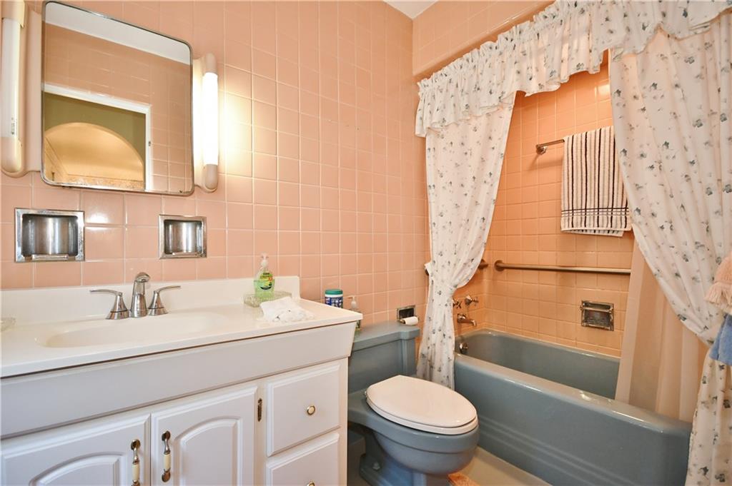 6509 Landview Road Pittsburgh, PA 15217 - Photo 13 of 24 Gallery Image 13