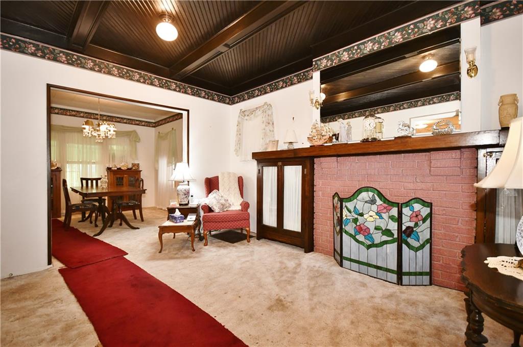 6509 Landview Road Pittsburgh, PA 15217 - Photo 5 of 24 Gallery Image 5
