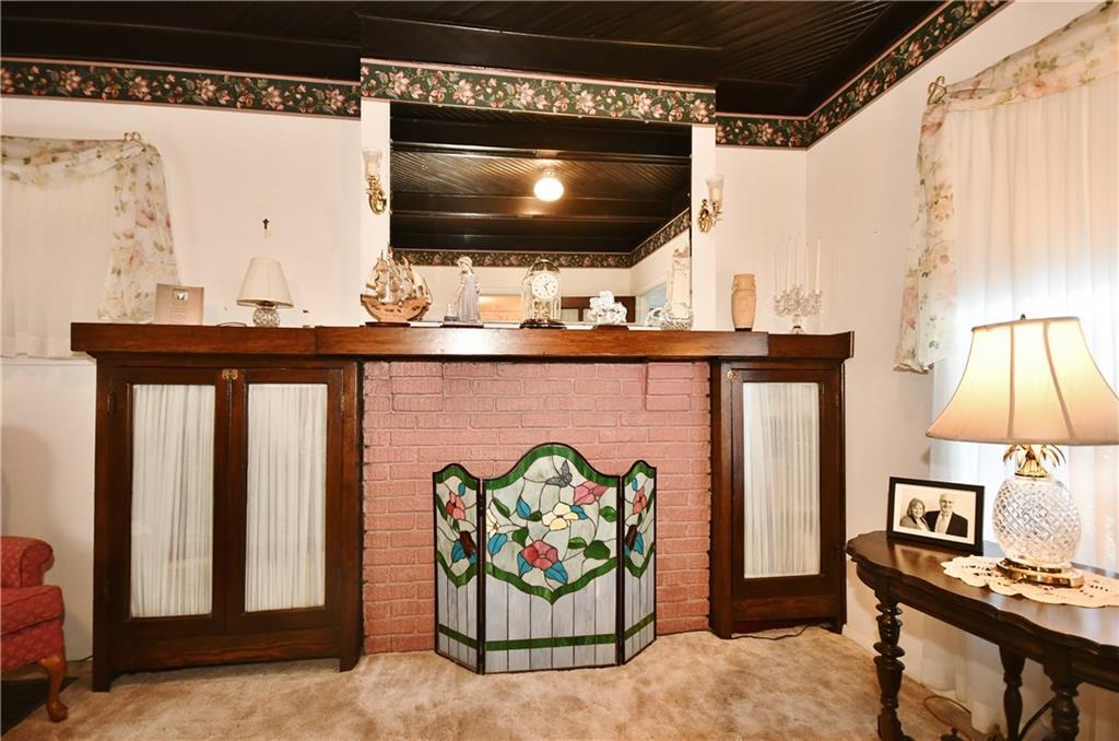 6509 Landview Road Pittsburgh, PA 15217 - Photo 7 of 24 Gallery Image 7