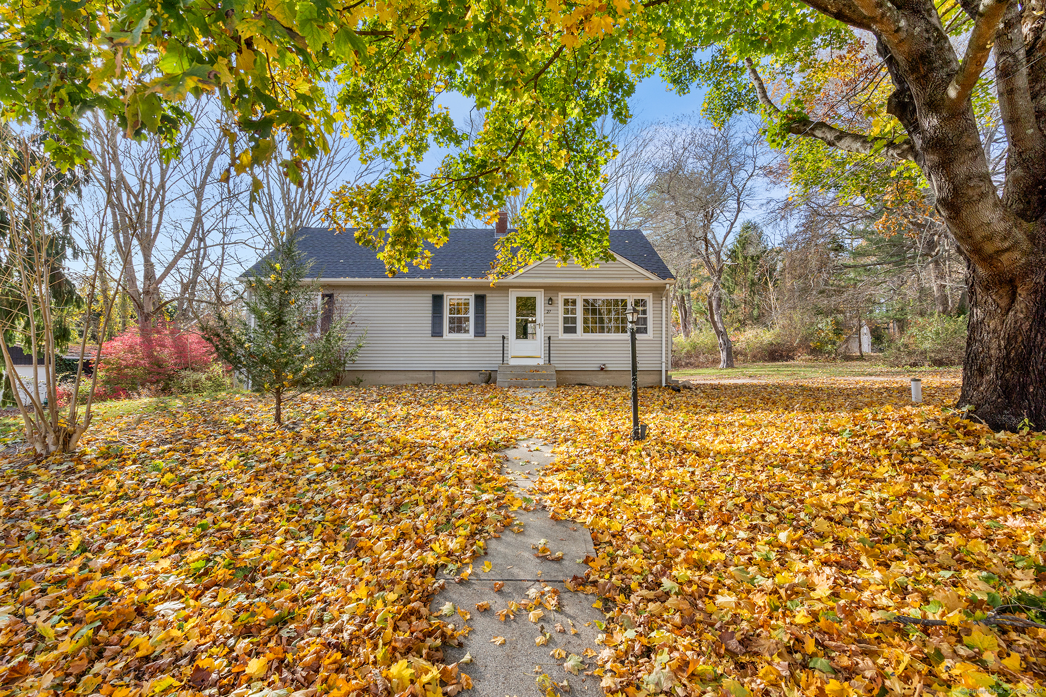 27 Spring Valley Road Groton, CT 06355 - Photo 1 of 1