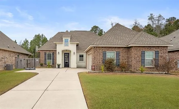 $314,900 | 2464 Dixie Drive, Covington, LA 70435