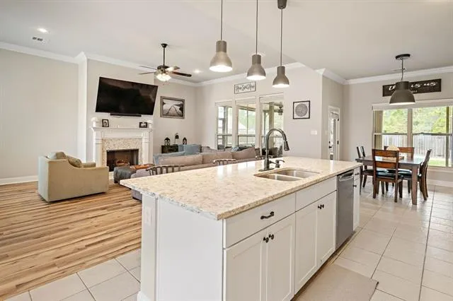 $324,900 | 2464 Dixie Drive, Covington, LA 70435