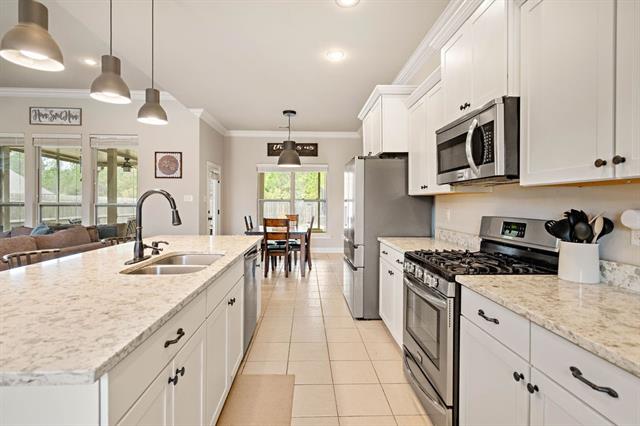 2464 Dixie Drive Covington, LA 70435 - Photo 6 of 19