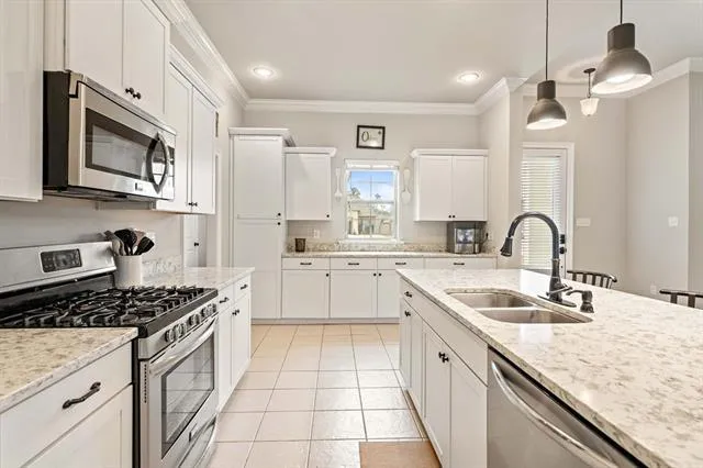 $324,900 | 2464 Dixie Drive, Covington, LA 70435