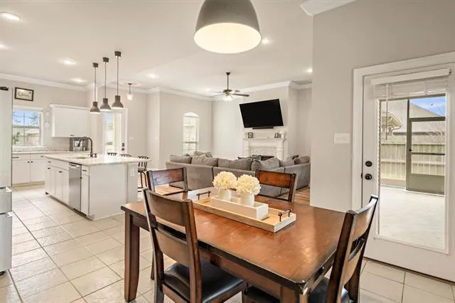 $324,900 | 2464 Dixie Drive, Covington, LA 70435