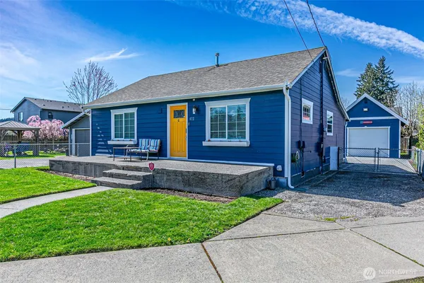 $460,000 | 411 Corrin Avenue Southeast, Orting, WA 98360