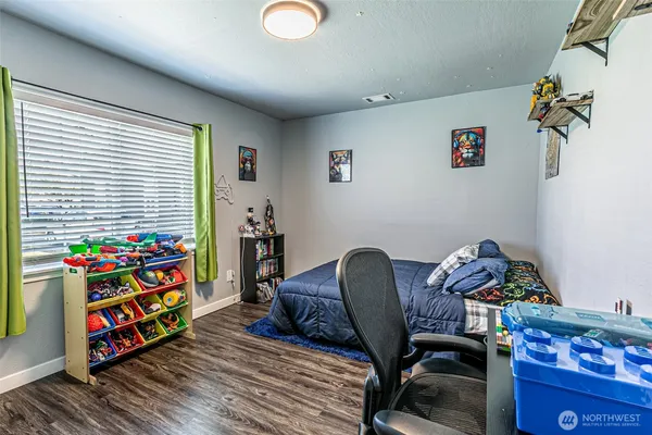 $460,000 | 411 Corrin Avenue Southeast, Orting, WA 98360