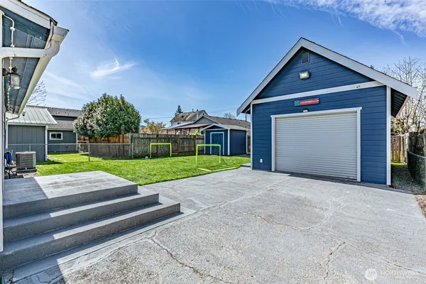 $460,000 | 411 Corrin Avenue Southeast, Orting, WA 98360