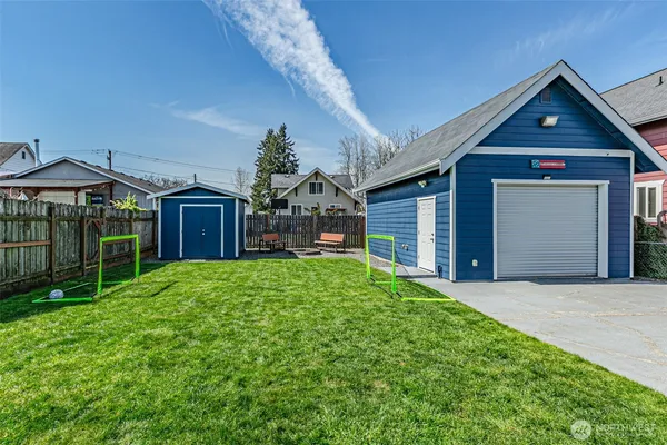 $460,000 | 411 Corrin Avenue Southeast, Orting, WA 98360