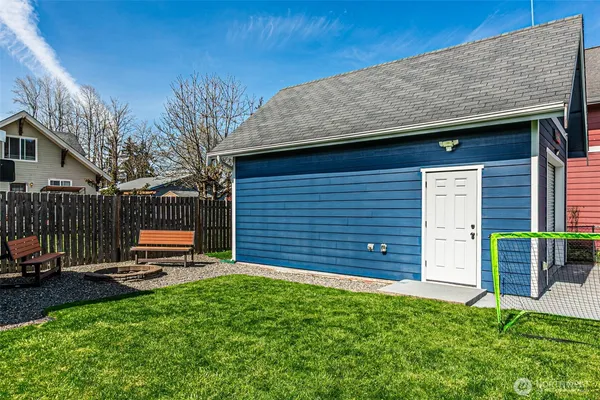 $460,000 | 411 Corrin Avenue Southeast, Orting, WA 98360