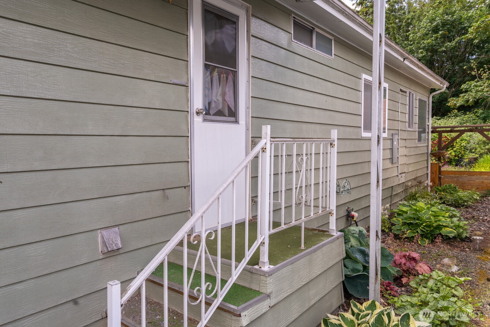 1121 244th Street Southwest, Unit 19 Bothell, WA 98021 - Photo 5 of 38