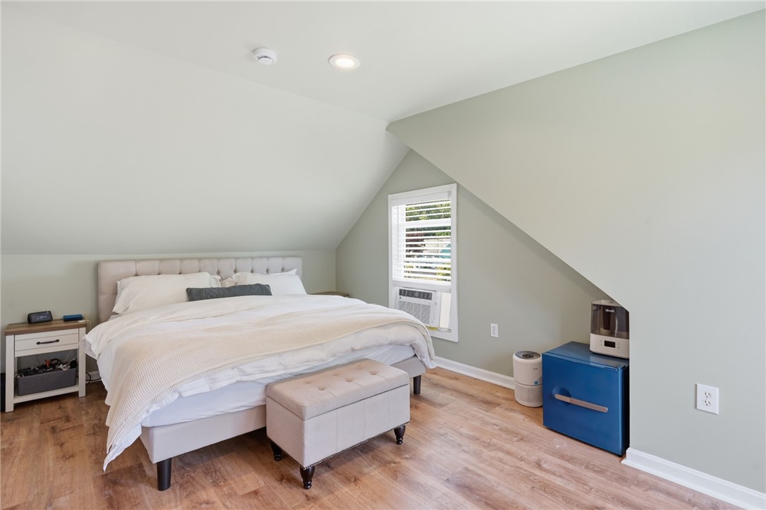 25 King Road Middletown, RI 02842 - Photo 28 of 44