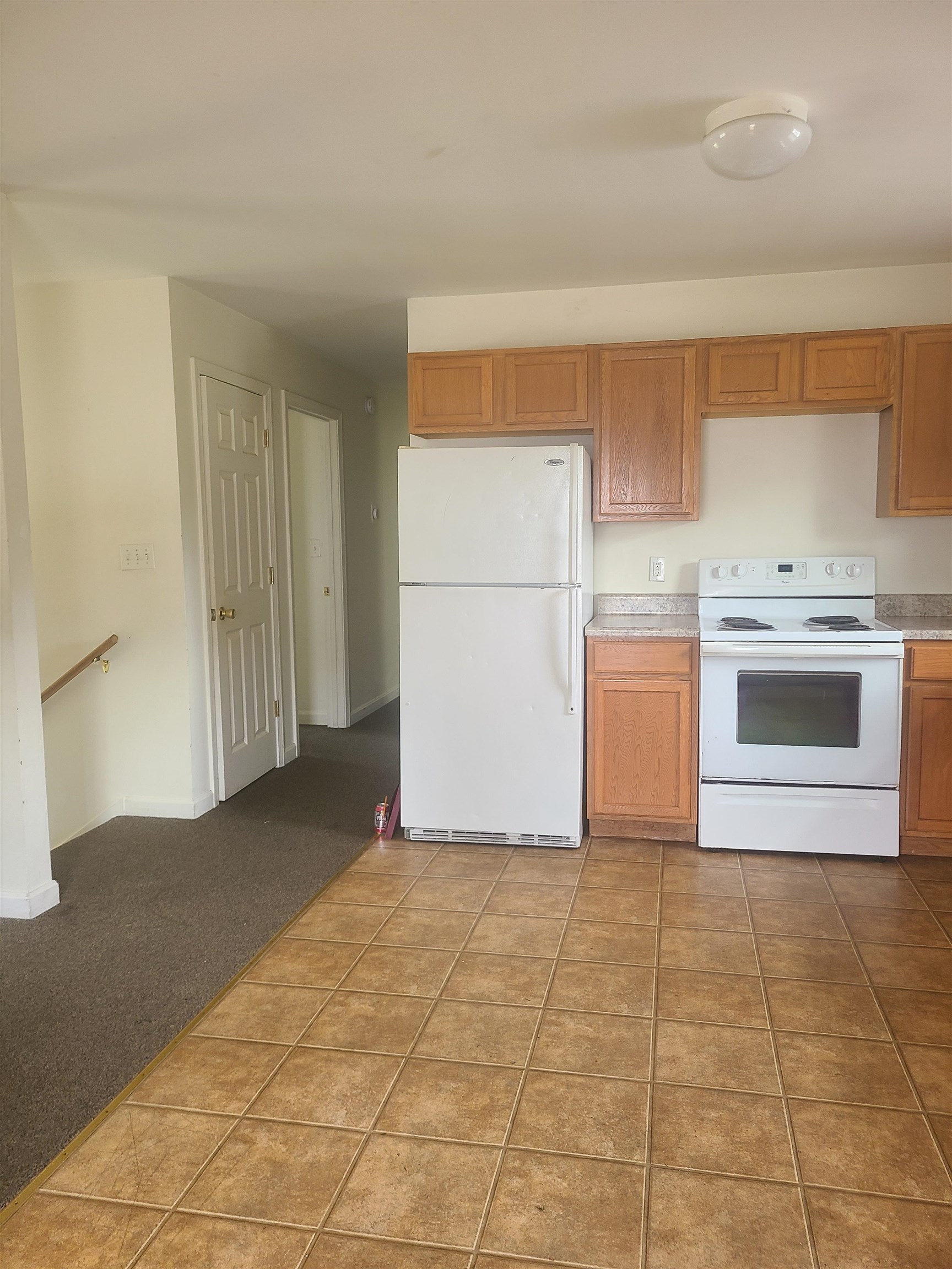 10 Myrtle Street Keene, NH 03431 - Photo 4 of 23 Gallery Image 4