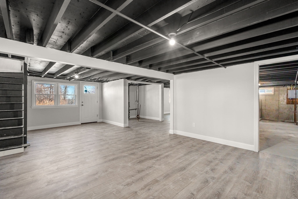 58 Wedgewood Road Worcester, MA 01602 - Photo 20 of 33