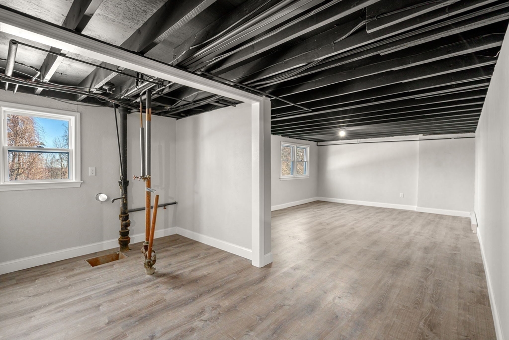 58 Wedgewood Road Worcester, MA 01602 - Photo 21 of 33