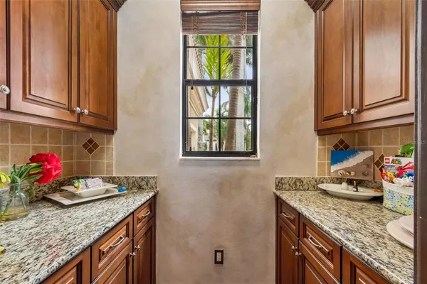 $1,699,000 | 5416 Tybee Island Drive, Apollo Beach, FL 33572