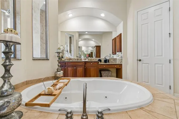 $1,699,000 | 5416 Tybee Island Drive, Apollo Beach, FL 33572