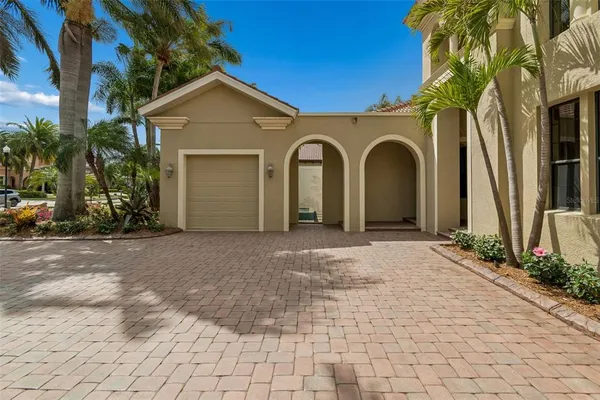 $1,699,000 | 5416 Tybee Island Drive, Apollo Beach, FL 33572