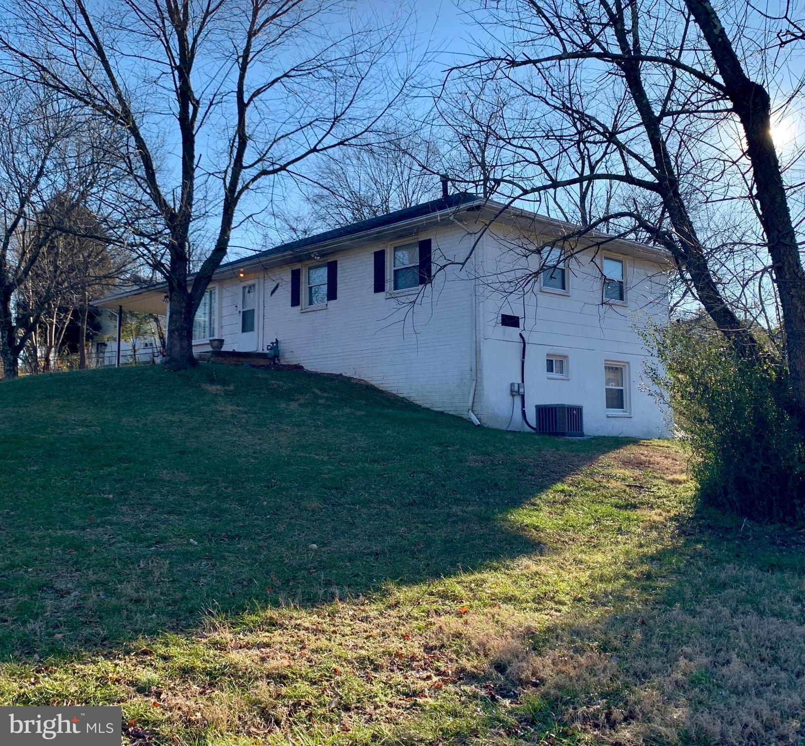 1001 Longleaf Road Capitol Heights, MD 20743 - Photo 4 of 16 Gallery Image 4