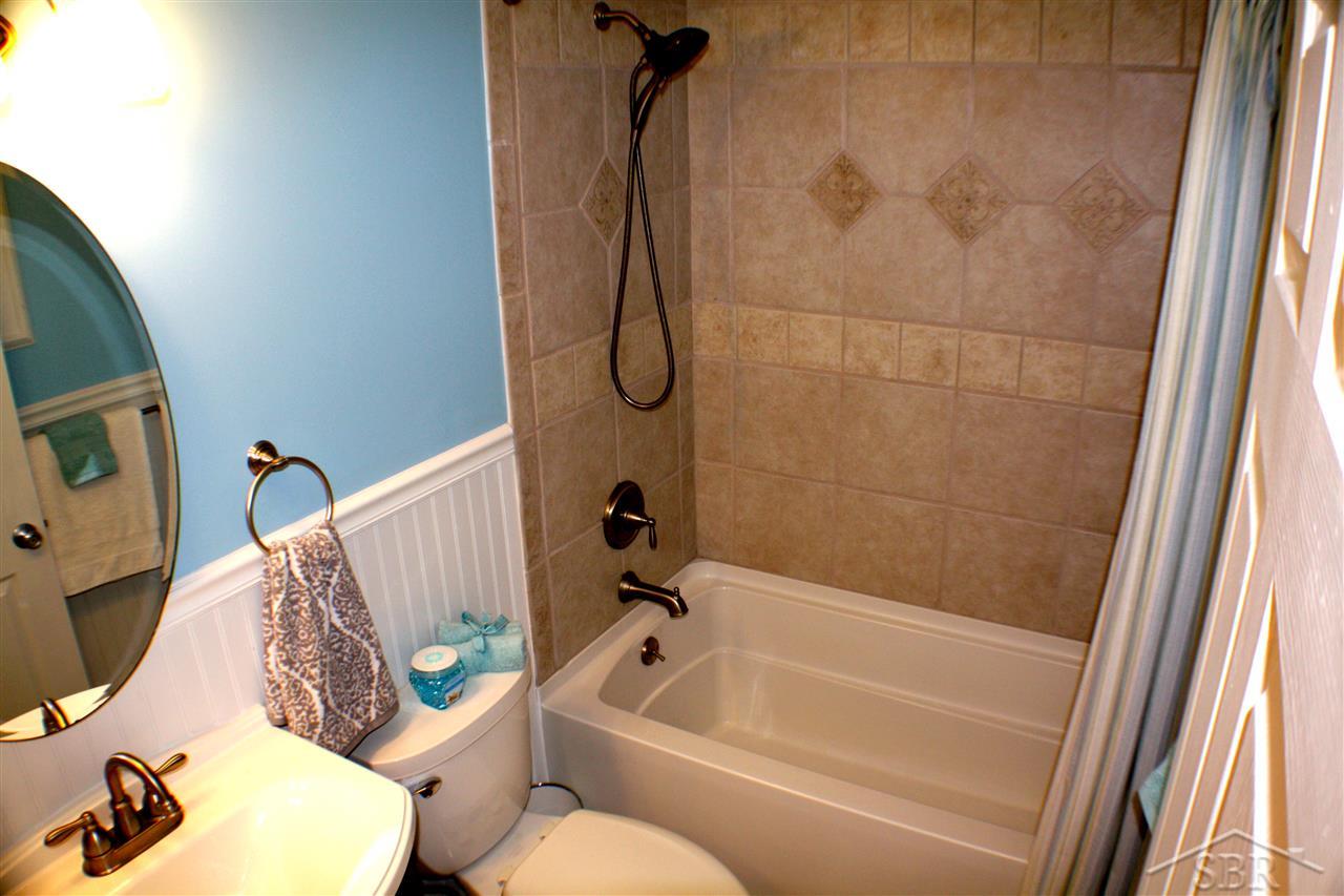2296 South Sasse Road Midland, MI 48640 - Photo 14 of 20 31355083-13.JPG