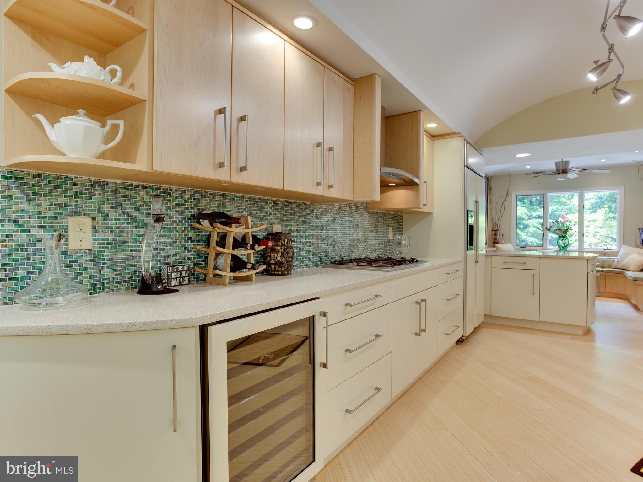 10411 3 Doctors Road Dunkirk, MD 20754 - Photo 3 of 40 Oversized spacious kitchen with custom Cabinetry.