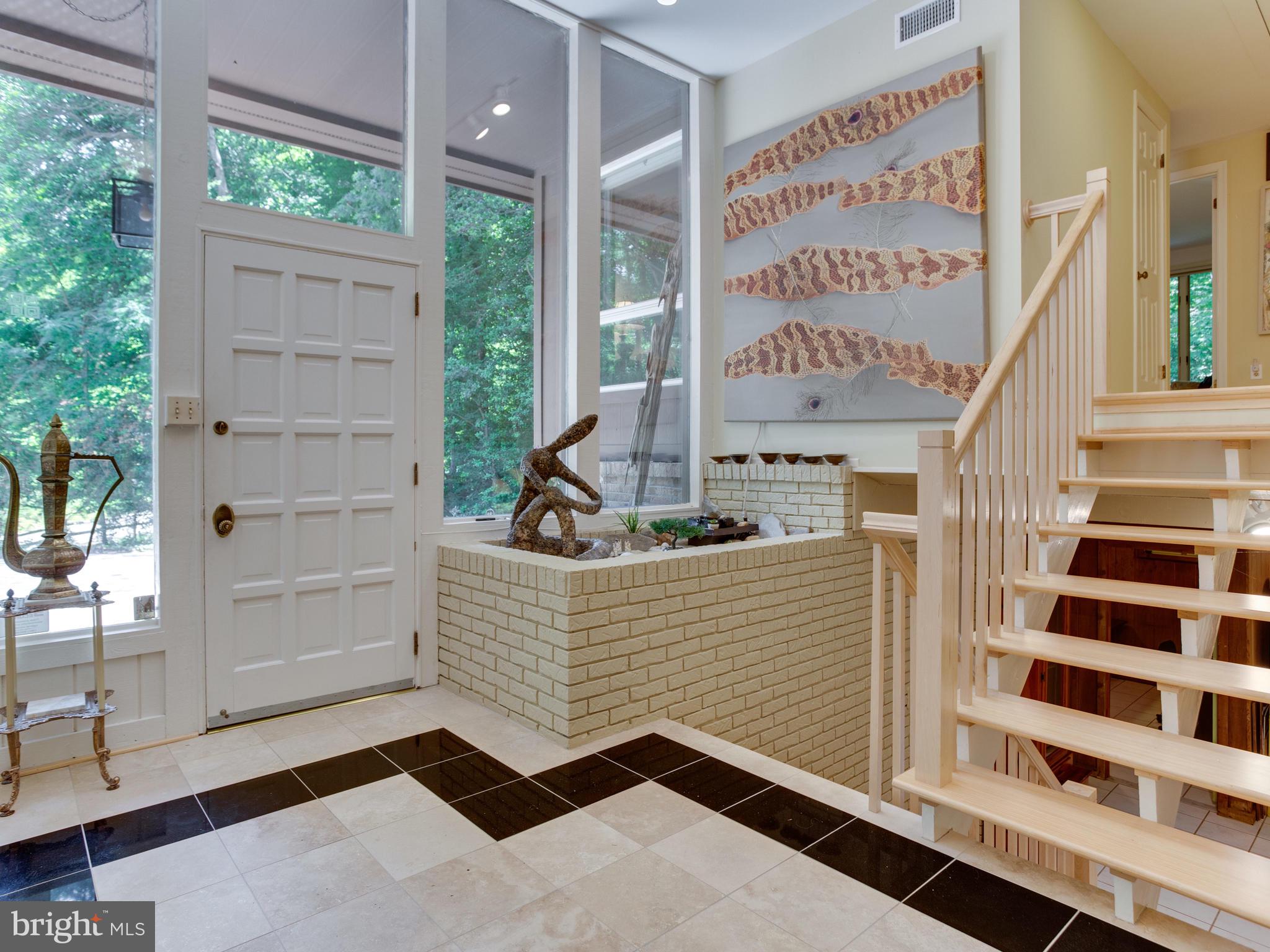 10411 3 Doctors Road Dunkirk, MD 20754 - Photo 5 of 40 Beautiful Foyer entry