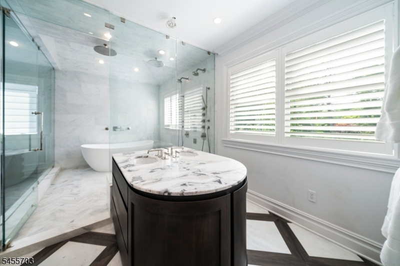 129 Braidburn Road Florham Park, NJ 07932 - Photo 33 of 45 Gallery Image 33