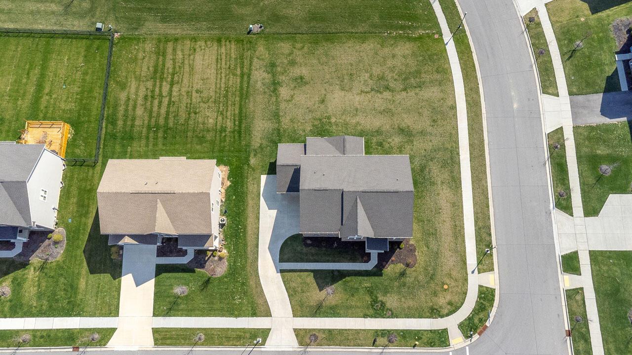 117 Middlemead Delaware, OH 43015 - Photo 46 of 57 DRONE 117 Middlemead St-4