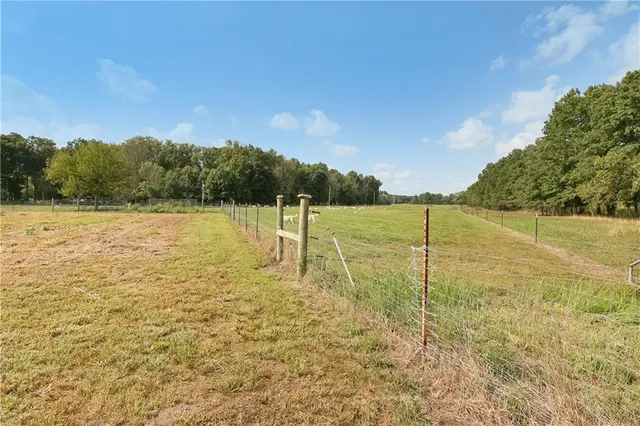 $790,000 | 28605 East 239th Street, Harrisonville, MO 64701