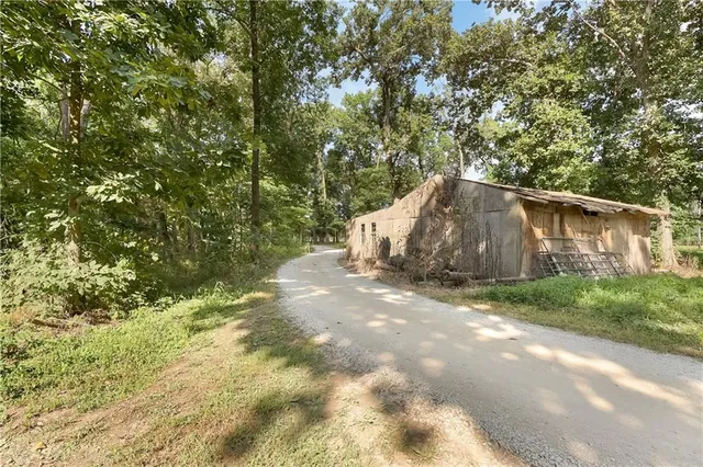 $790,000 | 28605 East 239th Street, Harrisonville, MO 64701