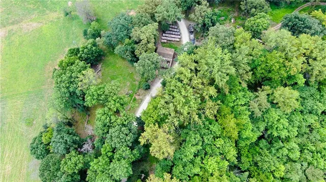 $790,000 | 28605 East 239th Street, Harrisonville, MO 64701