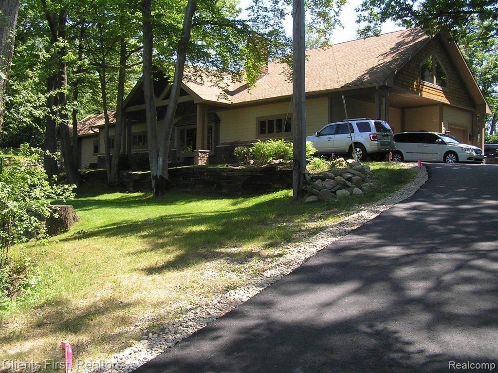 36875 Howard Road Farmington, MI 48331 - Photo 1 of 23 swansonexterior.jpg