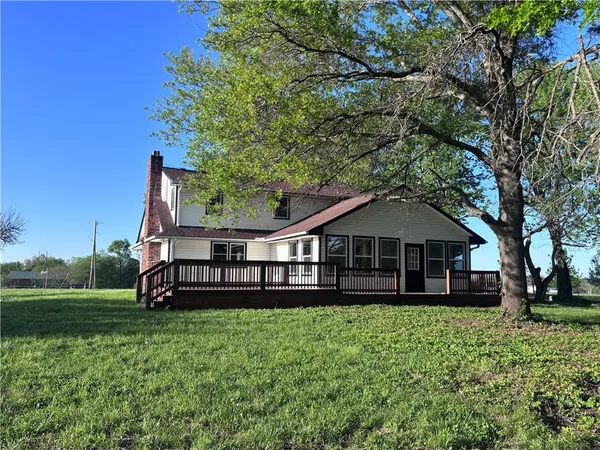 $699,999 | 25909 East 203rd Street, Pleasant Hill, MO 64080