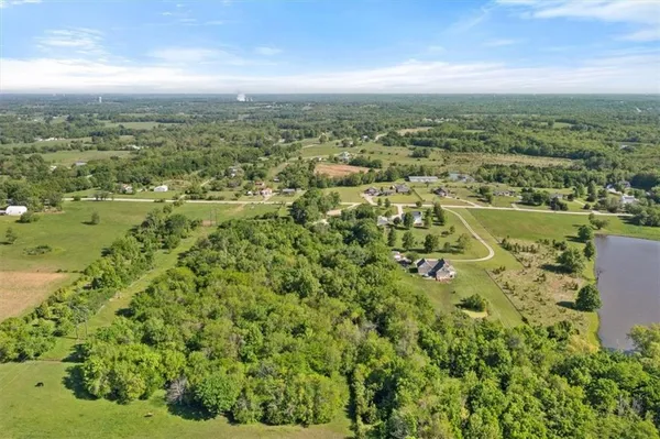 $699,999 | 25909 East 203rd Street, Pleasant Hill, MO 64080