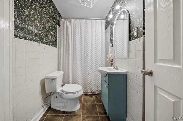 $234,000 | 812 Avery Avenue, Syracuse, NY 13204